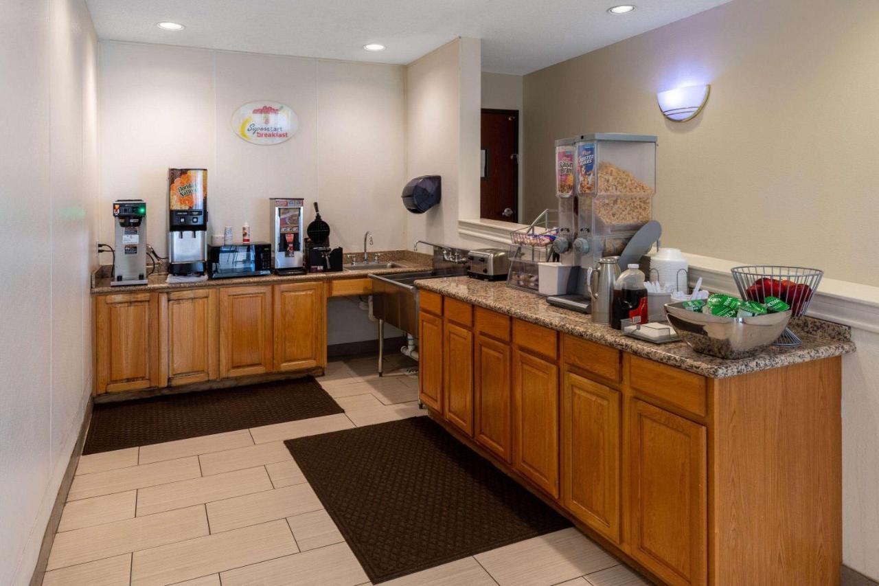 Super 8 By Wyndham Garland Rowlett East Dallas Area Exterior foto